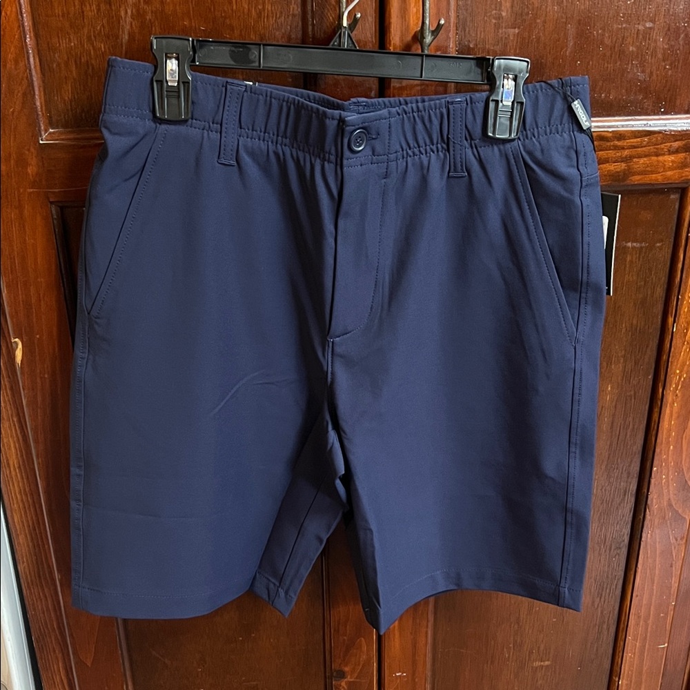 Men’s size 32 waist under armor Drive shorts navy blue